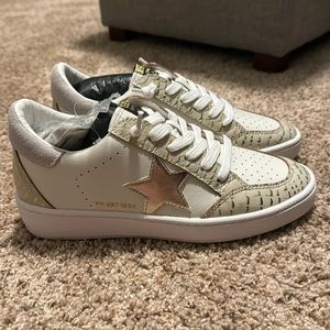 NEW Vintage Havana Sneakers